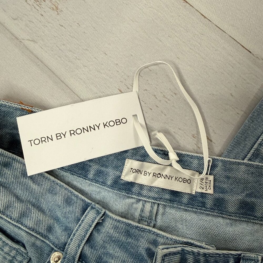 Torn By Ronny Kobo Mariah Jeans Rhinestone Cutout Straight Leg Denim 27/4 - Picture 6 of 8